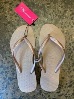 Havaianas- Basic Thin Strap Thong