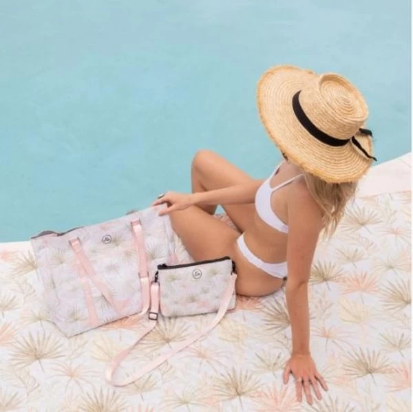 Sky Gazer- The Whitehaven Sand Free Towel 4 Sky Gazer- The Whitehaven Sand Free Towel - Image 2